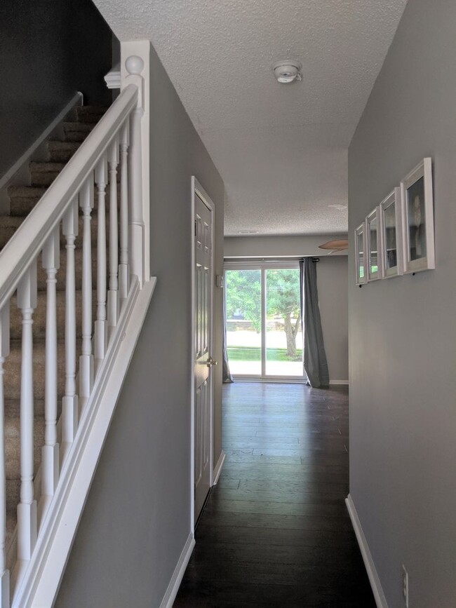 Building Photo - Beautiful 2-Bedroom, 1.5-Bath Home for Ren...