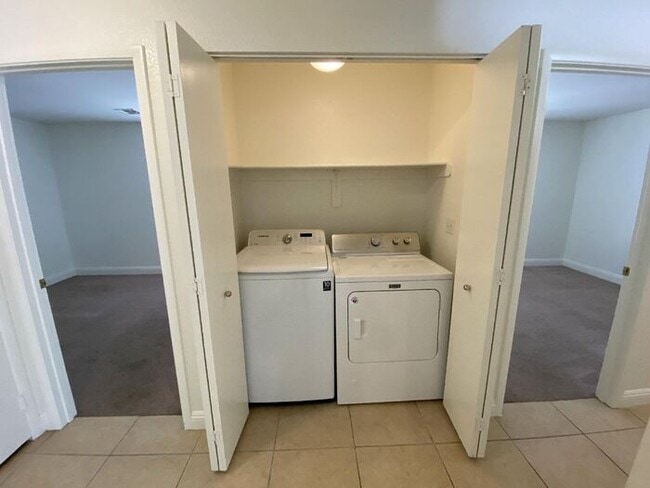 Building Photo - First Show: The first open showing is on 2/4 at 4PM. Please be prompt. We will be processing any ...