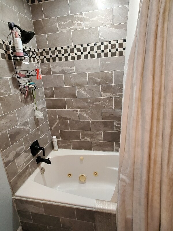 Building Photo - 3022 Mooreland Ave NE