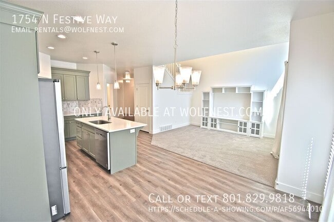 Building Photo - 1754 N Festive Wy