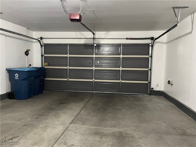 Building Photo - 5027 W Eldorado Ln