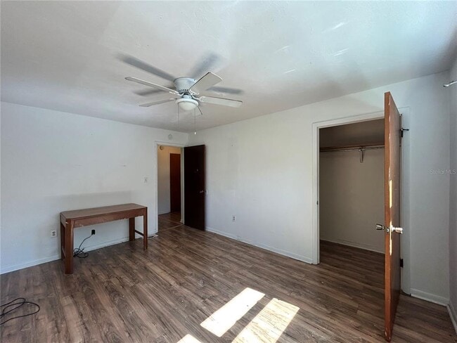 Building Photo - 2614 SW 31st Pl