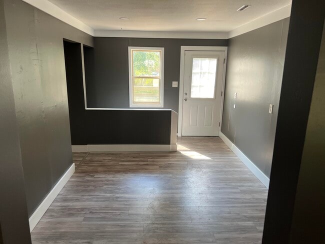 Building Photo - 807 Clinkscales Rd