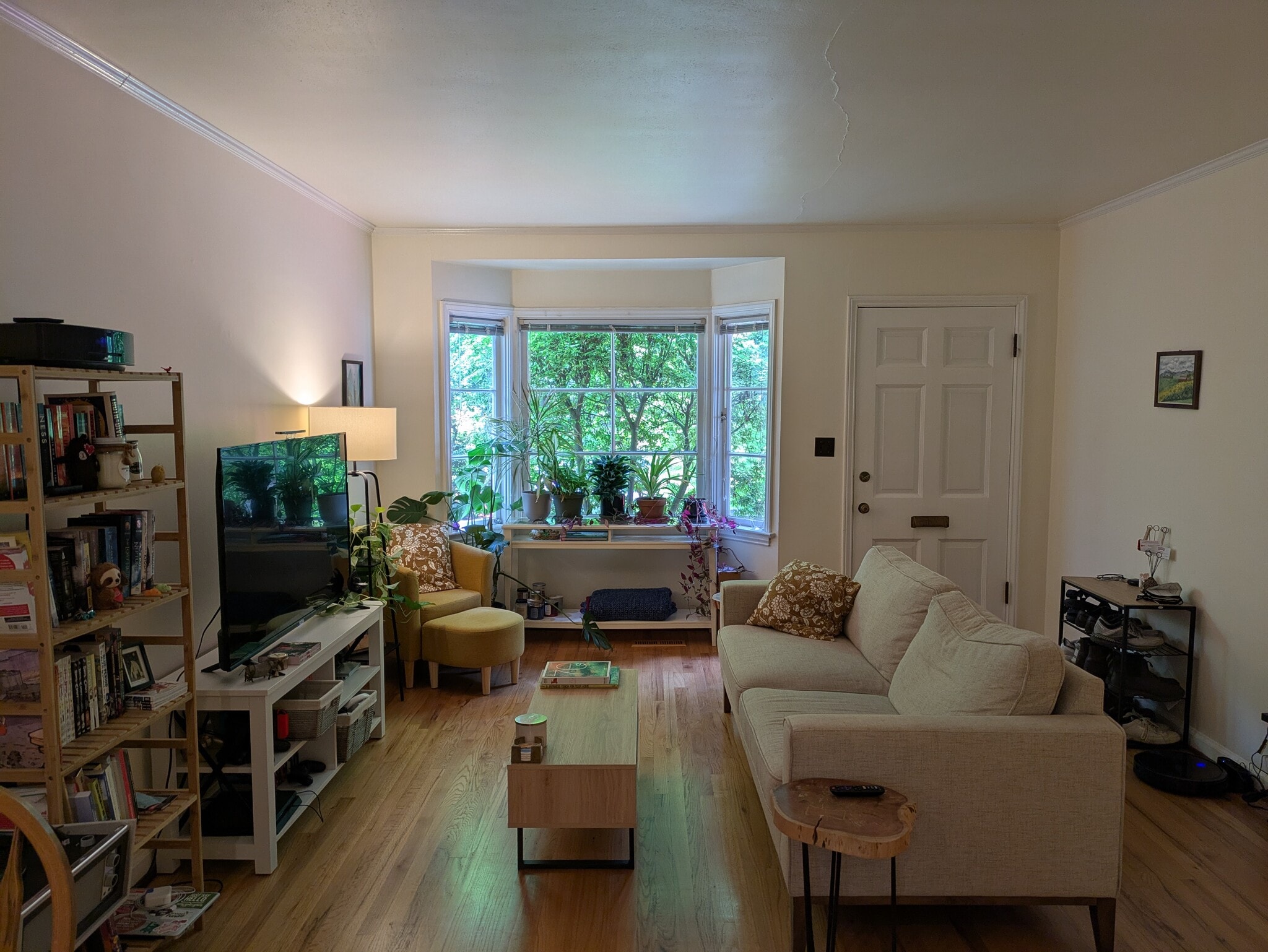 Building Photo - 636 NE 30th Ave