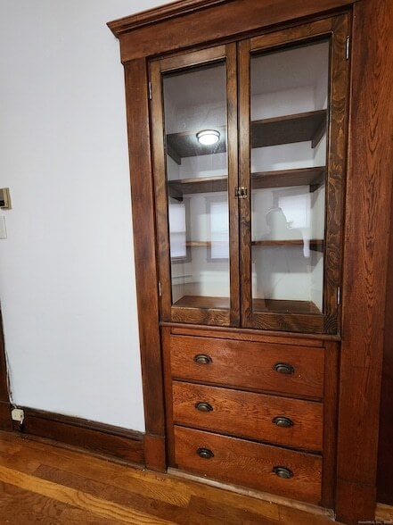 Building Photo - 106 Lyons St