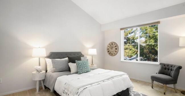 Building Photo - 22727 4th Ave W