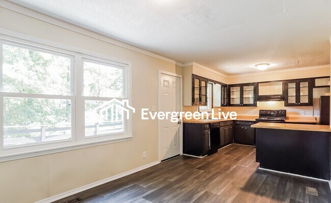 Building Photo - 872 Burning-Tree Trail