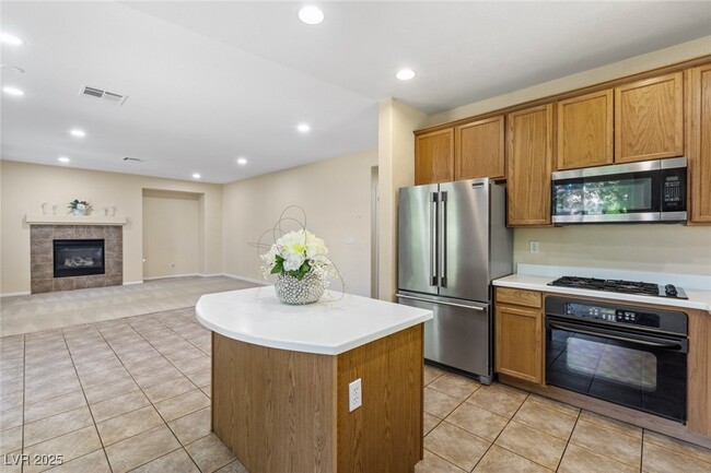 Building Photo - 11904 Luna Del Mar Ln