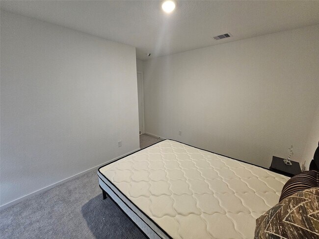 Building Photo - 28751 Texas Plns Dr