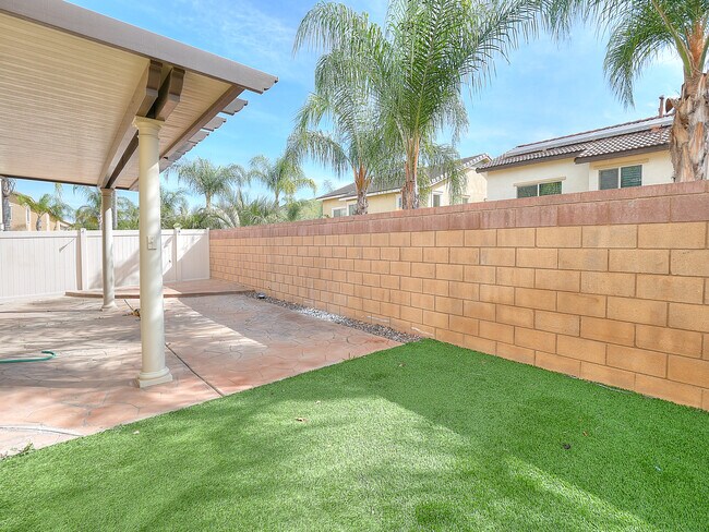 Building Photo - 34212 Woodmont