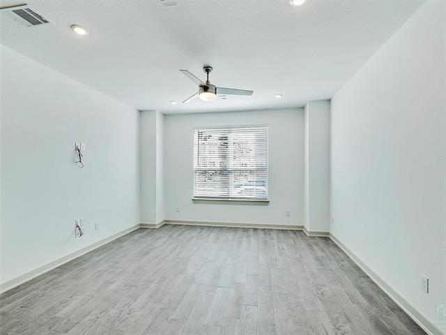 Building Photo - 563 Eiseley Dr