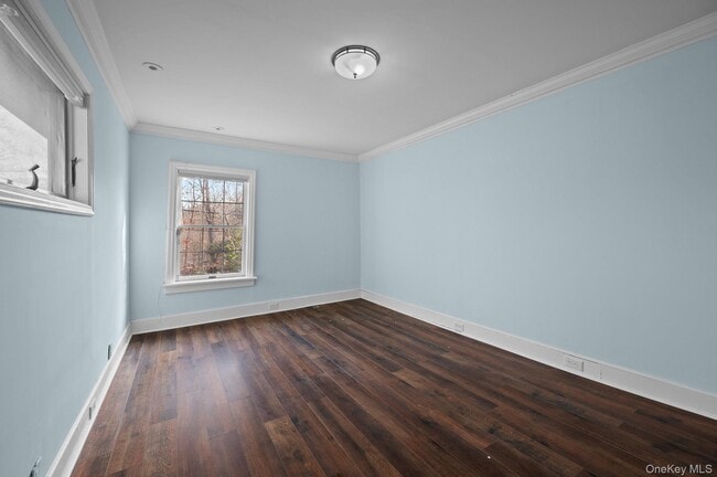 Building Photo - 82 Shingle House Rd