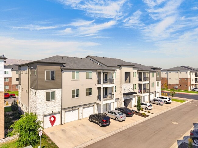 Building Photo - 1386 N 3830 W