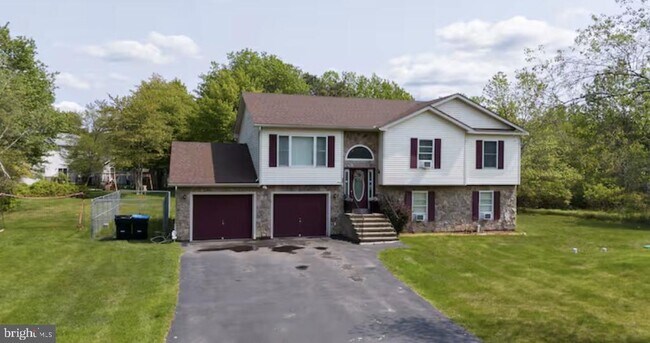 Building Photo - 449 Clearview Dr