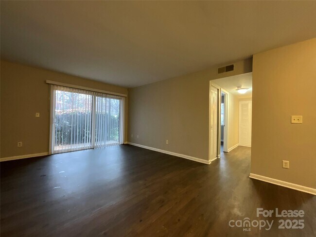 Building Photo - 238 Orchard Trace Ln