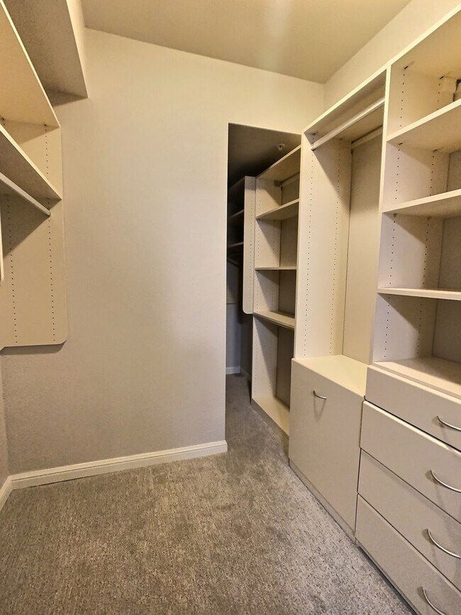 Building Photo - Huge 2 Bedroom/2 Bath Condo at Park Townsend in Downtown San Jose