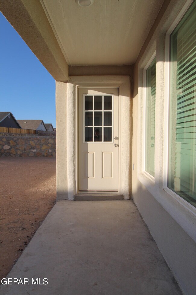 Building Photo - 1217 Golden Summer Ct