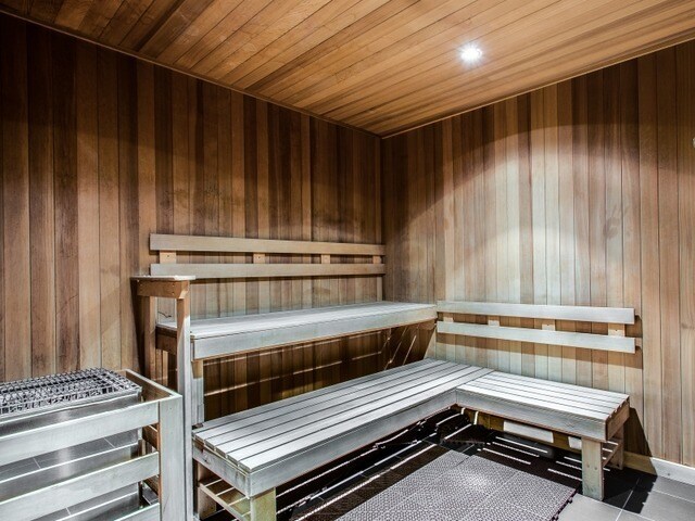 Building Photo - 225 N Columbus Dr