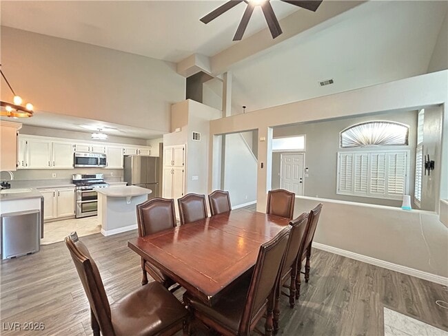 Building Photo - 9070 Trombone Ln