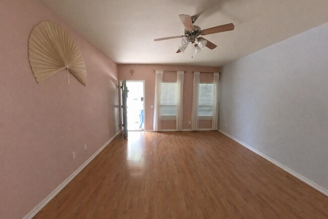 Building Photo - 6102 S Jolie Ct