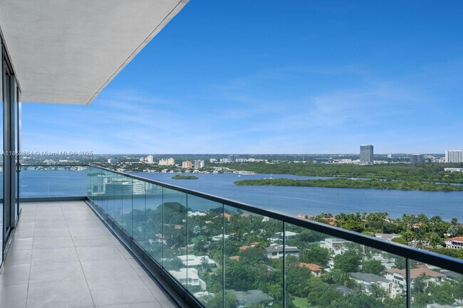 Building Photo - 10203 Collins Ave