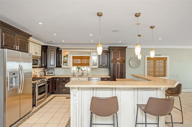 Building Photo - 1051 Oceanfront