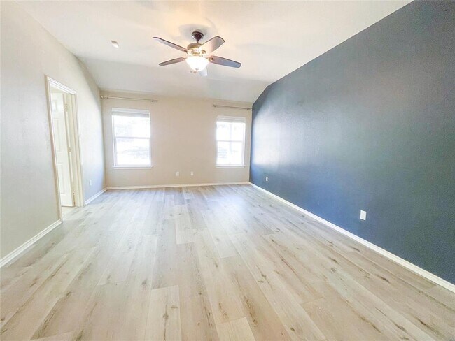 Building Photo - 2401 Christoff Loop