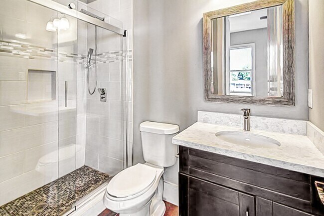 Building Photo - 4849 Benning Dr