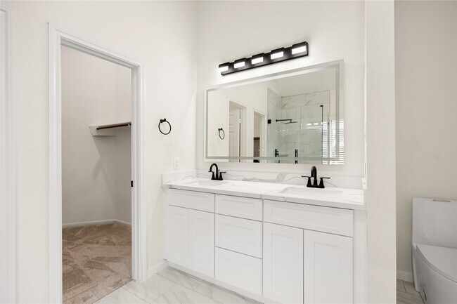 Building Photo - 13735 Sablegarden Ln