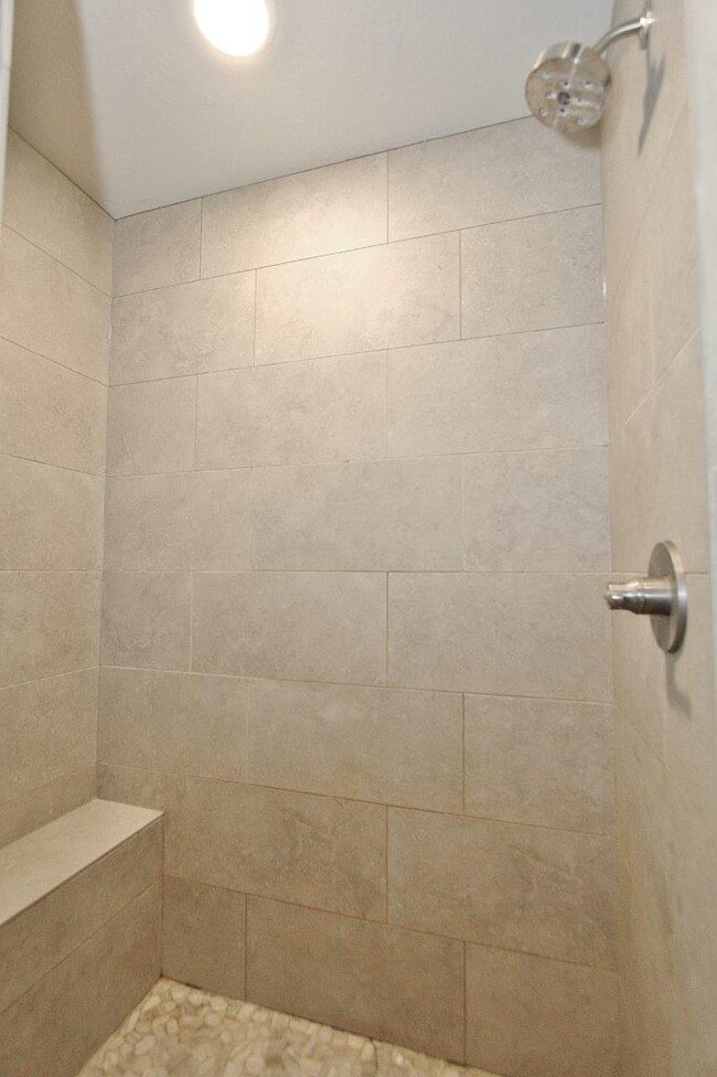 Building Photo - 2174 E Mendota Dr