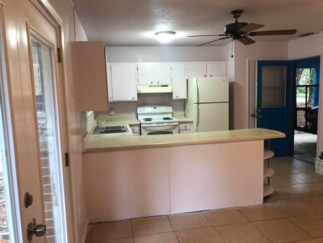 Building Photo - 2614 Tupelo Terrace