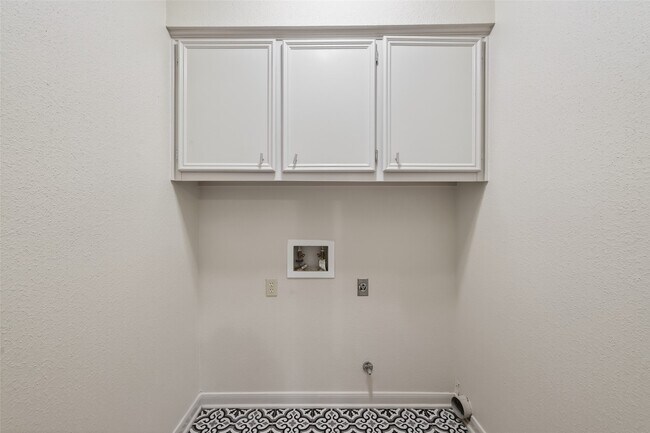 Building Photo - 11818 Snowberry Dr