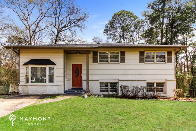 Building Photo - 825 Park Dr