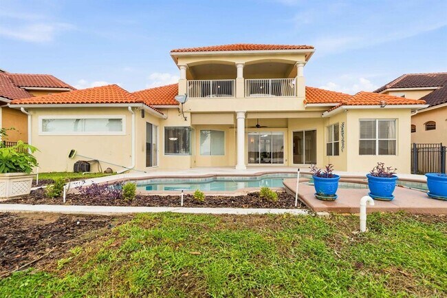 Building Photo - 8310 Tivoli Dr