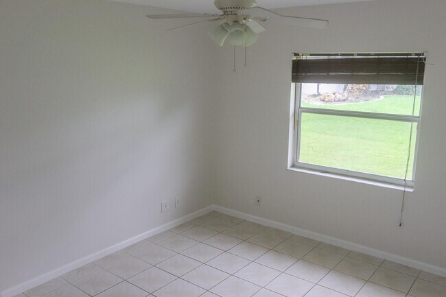 Building Photo - 11550 Sundance Ln