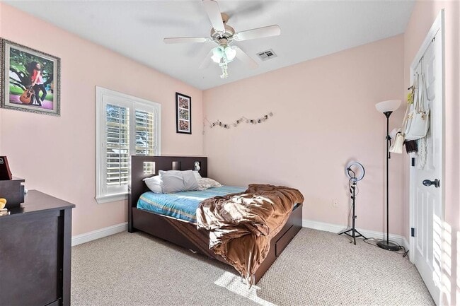 Building Photo - 4140 Primrose Dr