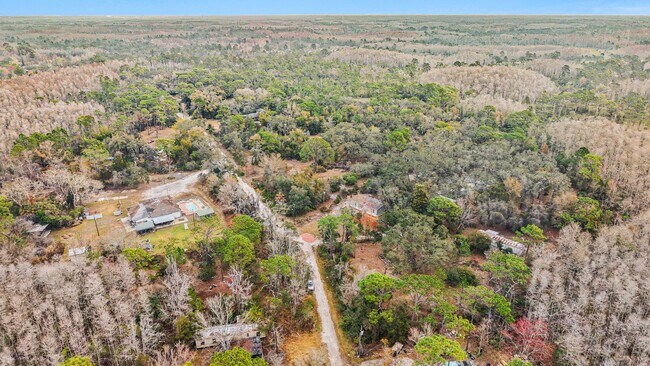 Building Photo - 9544 Ellis St