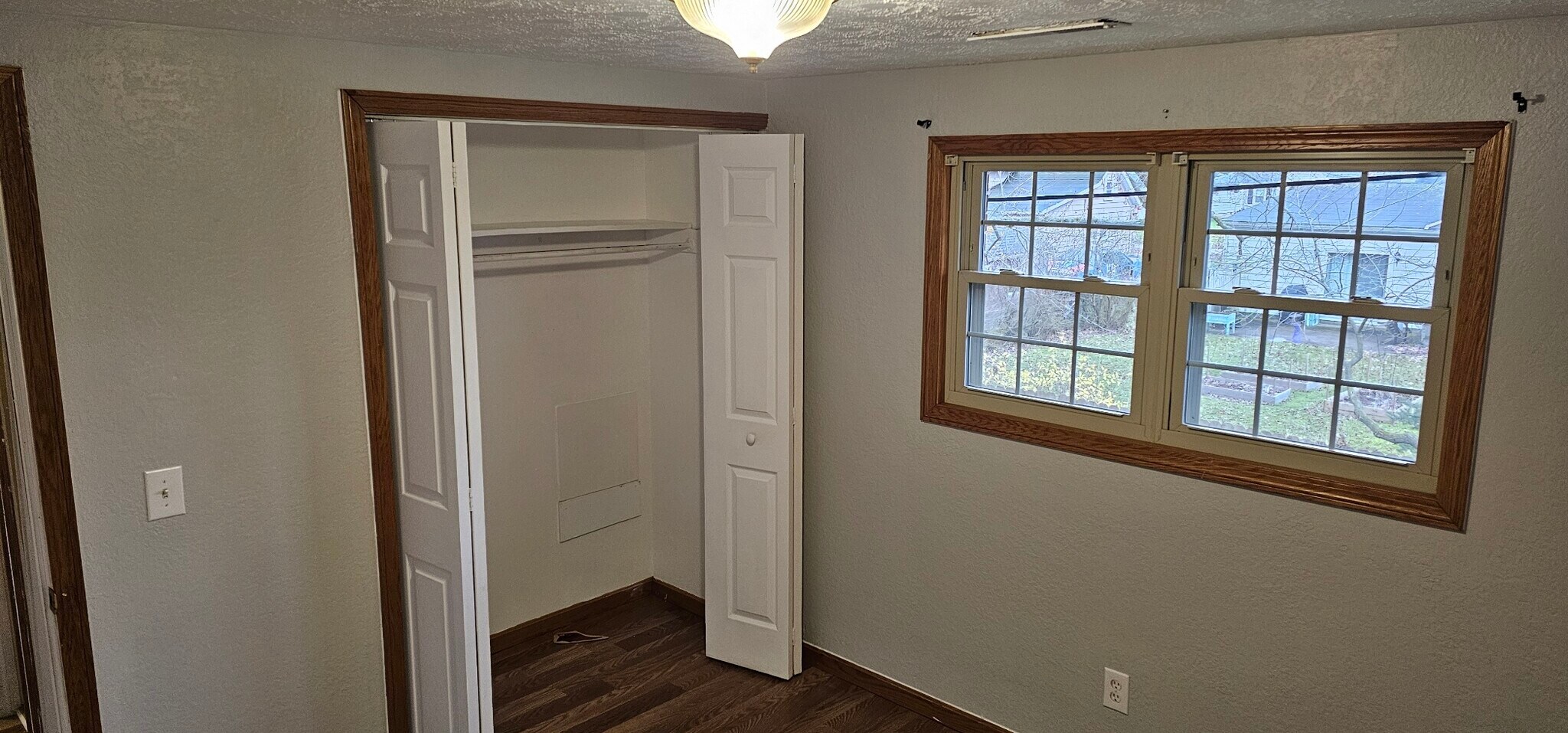 Building Photo - 1109 State St