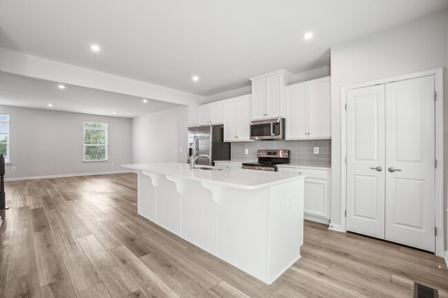 Building Photo - Lukas Park, Over 2000 Square Feet, Nearly New Build... Everything you want all in one! Come see f...