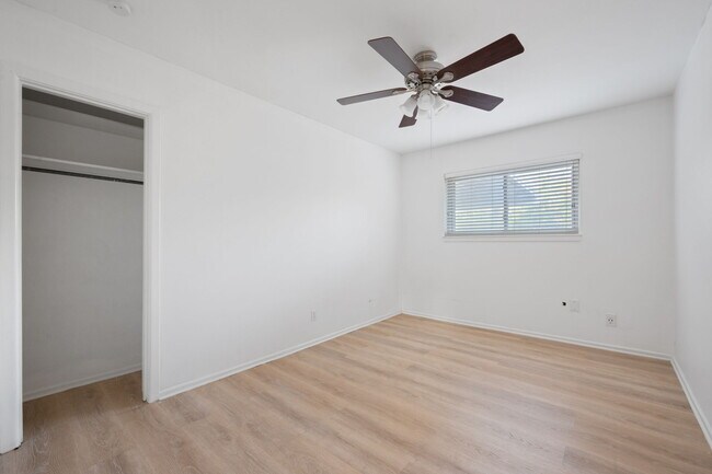 Building Photo - 11110 Rendezvous Dr