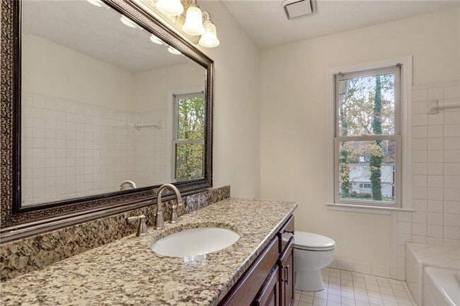 Building Photo - 3520 Billingsley Dr