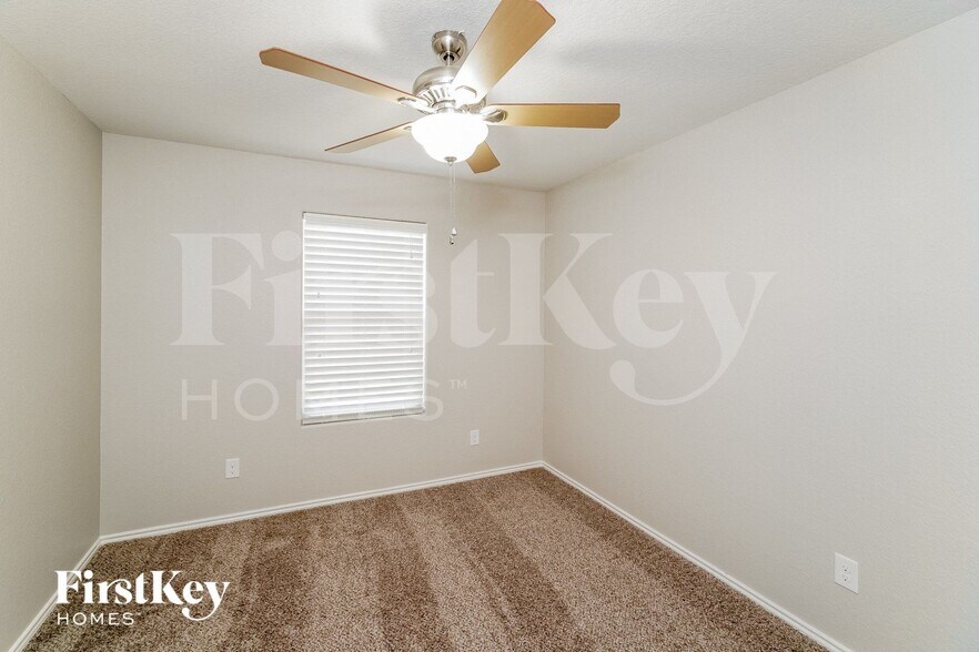 Building Photo - 10443 Bulwark Peak