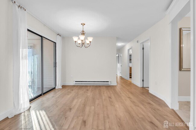 Building Photo - 218 Medford Ct