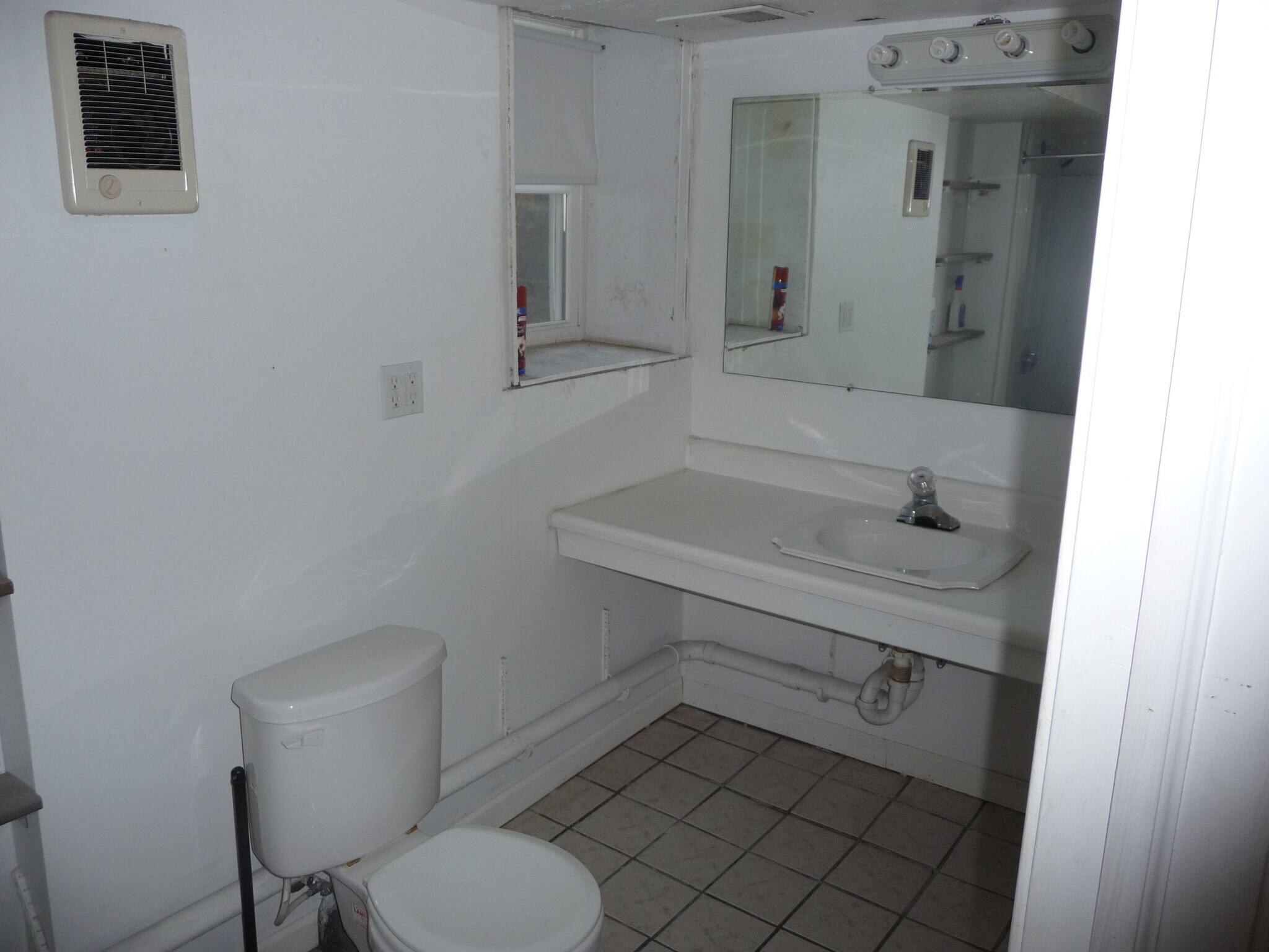 Building Photo - 3453 Ward St