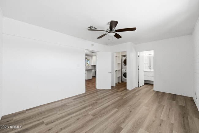 Building Photo - 3615 N 15th Ave