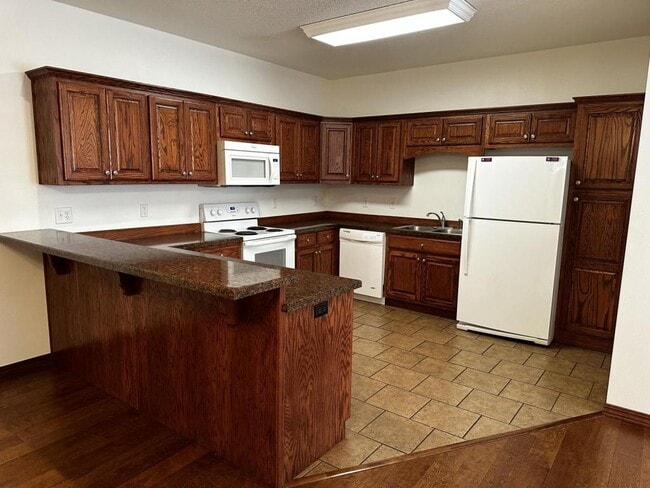 Building Photo - 822 15th St