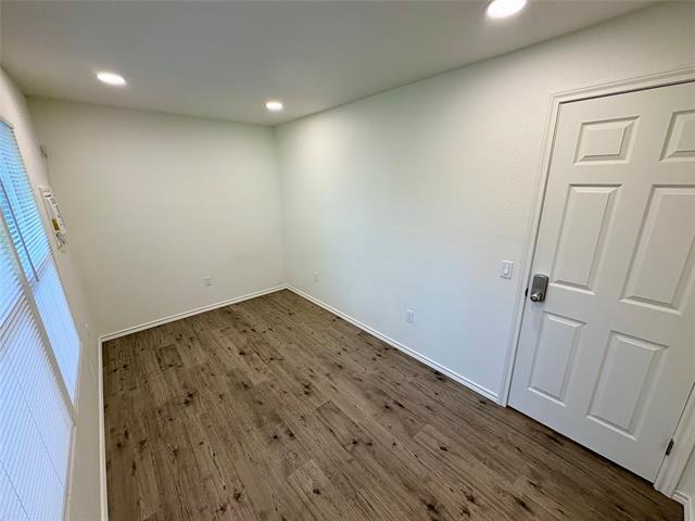 Building Photo - 1120 W Frey