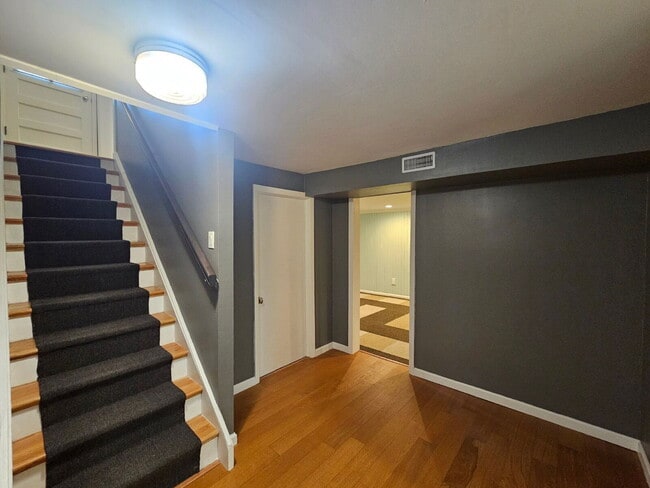 Building Photo - 1721 S Krameria Way