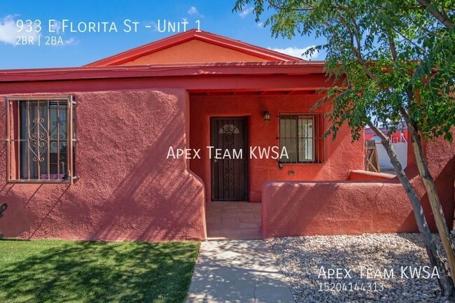 Primary Photo - $1195- Beautiful Desert Home Available for...