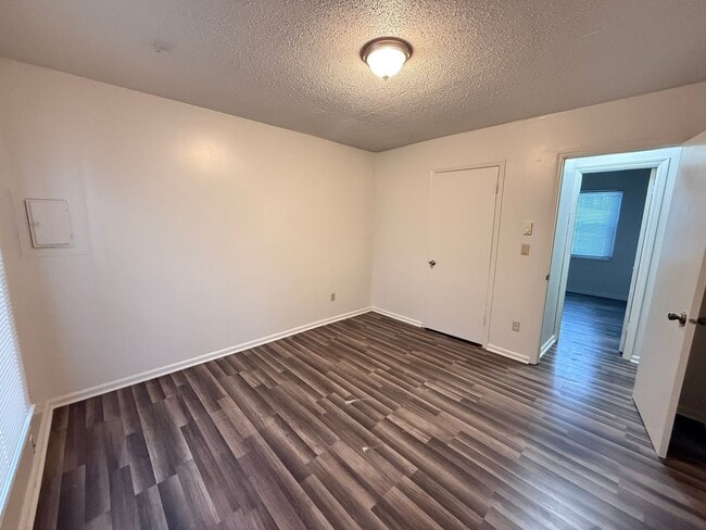 Building Photo - 6140 Scotch Blue Dr